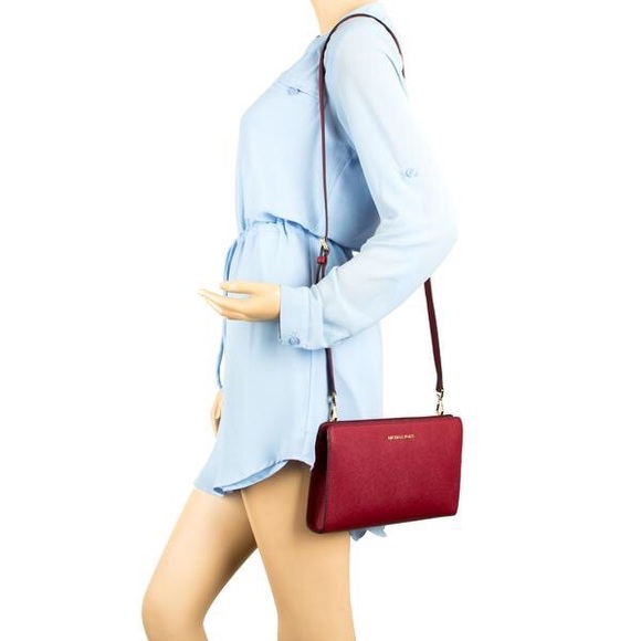 MICHAEL KORS JET SET TRAVEL SHOULDER BAG - Picture 2 of 10